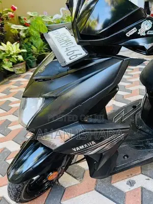 Yamaha Ray ZR Dark Night 2018