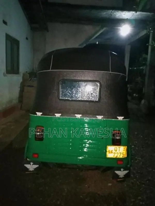 Bajaj RE Three Wheeler 2009