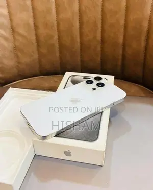 Apple iPhone 15 Pro Max 256GB (Used)