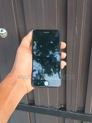 Apple iPhone 7 128GB (Used)