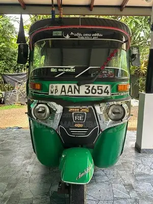 Bajaj RE 2013