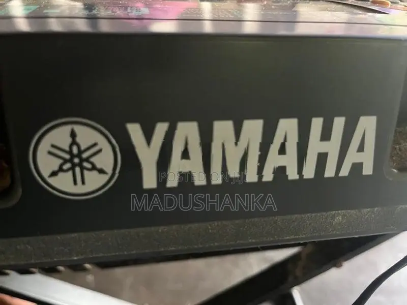 Yamaha PSR 140 Keyboard