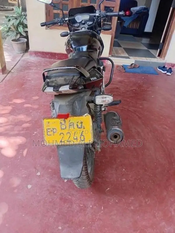 Bajaj Pulsar 150 2013