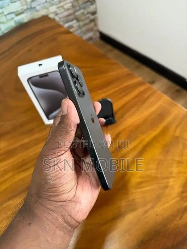 Apple iPhone 15 Pro Max 512GB (Used)