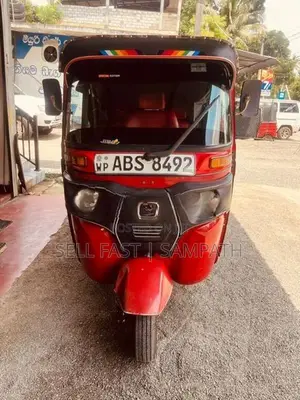 Bajaj RE 4 Sroke 2018