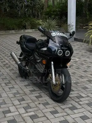 Honda CBR 150R CBR250 2015