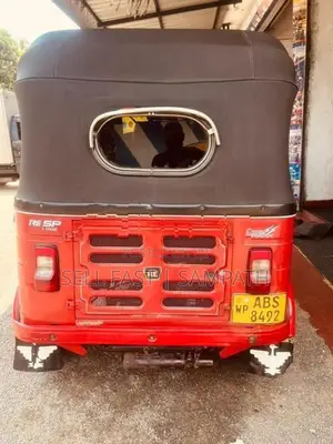Bajaj RE 4 Sroke 2018