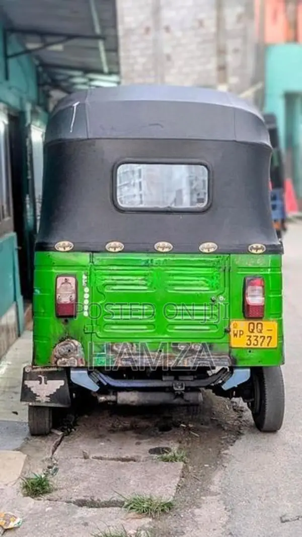 Bajaj RE 2008