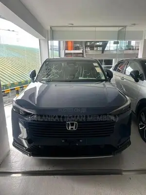Honda Vezel Premium 2026