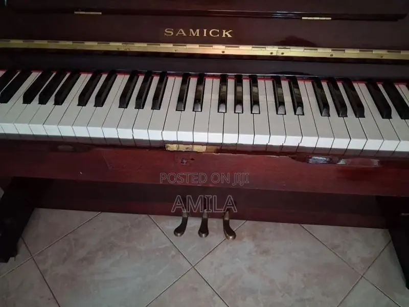 Samick Imperial 3 Paddles Piano