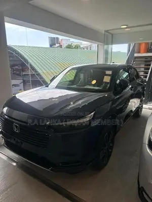 Honda Vezel Premium 2026