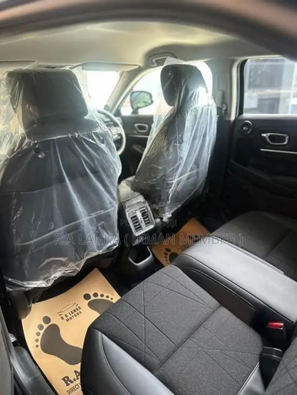 Honda Vezel Premium 2026