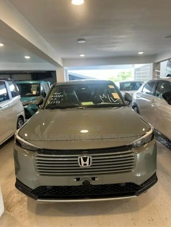Honda Vezel Premium 2026