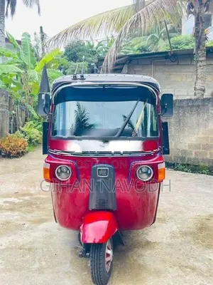 Bajaj RE 2025 EFI