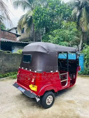 Bajaj RE 2025 EFI