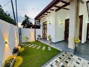 Luxury Single Storey House for Sale in Piliyandala