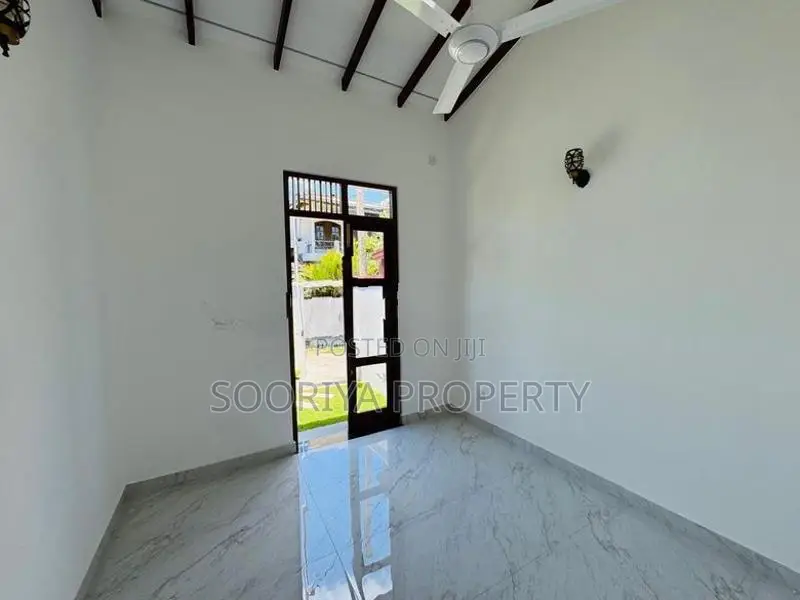 Luxury Single Storey House for Sale in Piliyandala