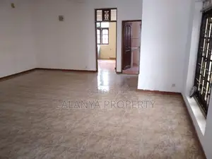 1500 Square Feet 1st Floor  for Rent in Colombo 03 CGGG-A1