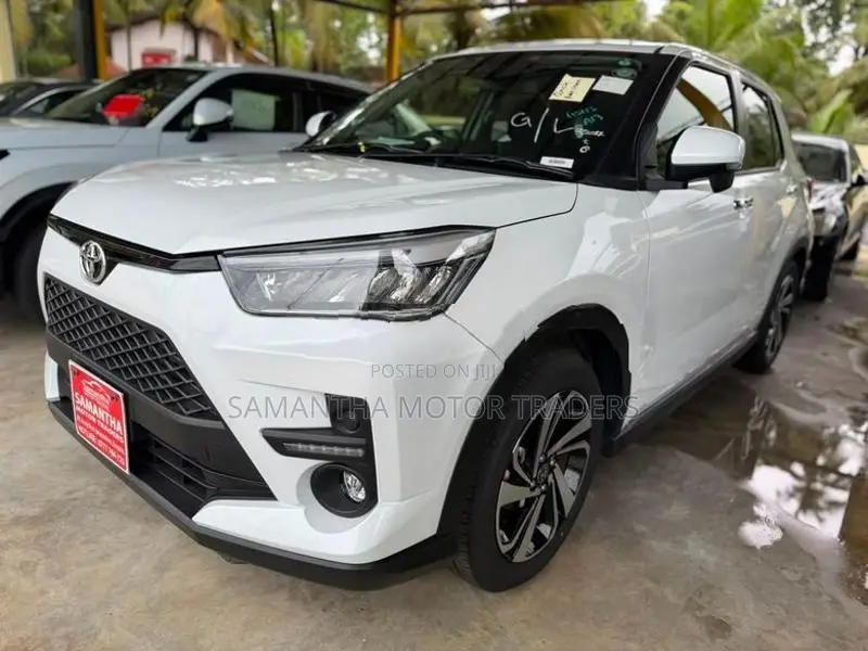 Toyota Raize 1200cc full petrol 2025