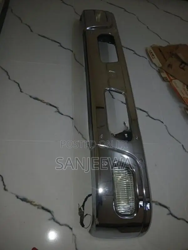 Mitsubishi Canter Front Japan Nicle Buffer