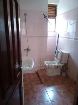 1500 Square Feet 1st Floor  for Rent in Colombo 03 CGGG-A1