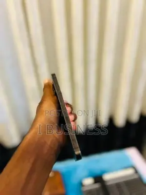 Apple iPhone 13 Pro (Used)