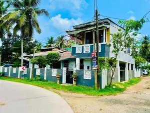 කඩුවෙල වැලිවිට 8th mile Road , Low Level පාරට 200m දෙමහල් නිවස