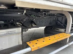 Isuzu Elf 14.5 Freezer 2016