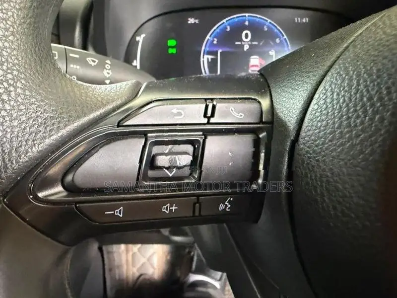 Toyota Yaris G LED 2024