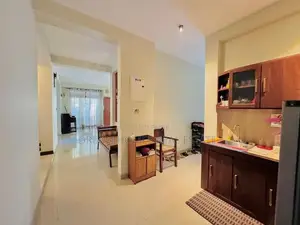 Modern 5 Bedroom House with Rooftop Terrace for Sale