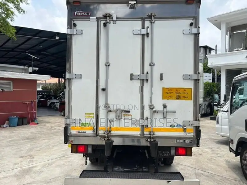Isuzu Elf 14.5 Freezer 2016