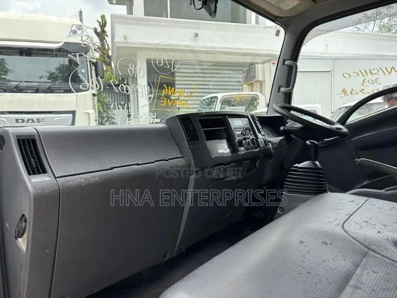 Isuzu Elf 14.5 Freezer 2016