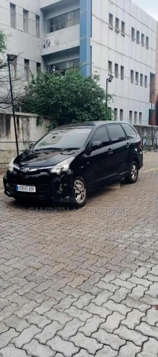 Toyota Avanza 2013