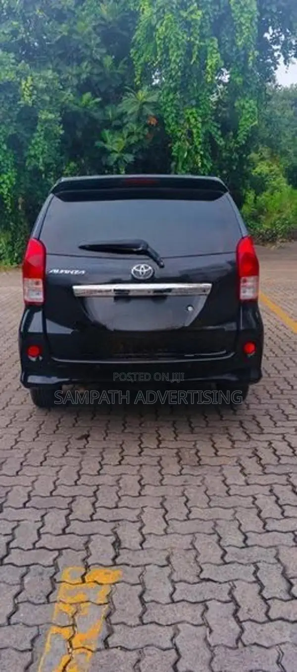 Toyota Avanza 2013