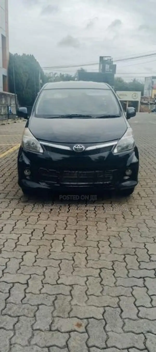 Toyota Avanza 2013