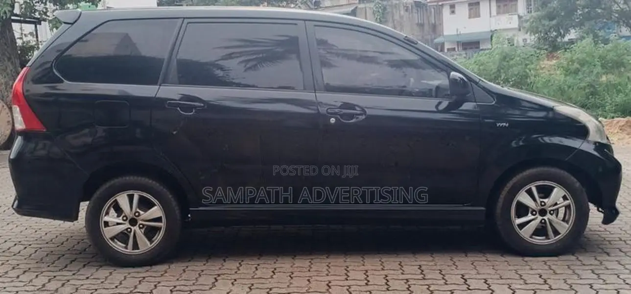 Toyota Avanza 2013