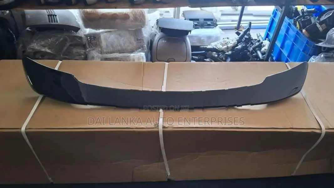 Honda Vezel Middle Spoiler