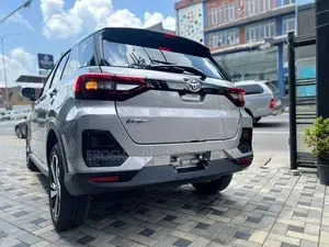 Toyota Raize Z 2025