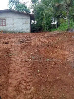 කහතුඩුව ඉඩම