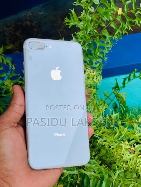 Apple iPhone 8 Plus (Used)