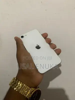 Apple iPhone SE 2 (Used)