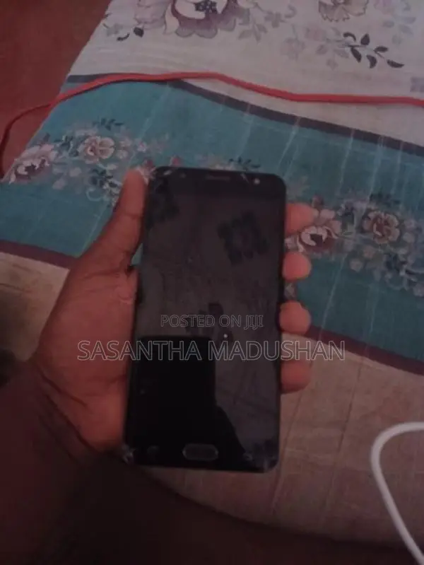 Samsung Galaxy J7 (Used)