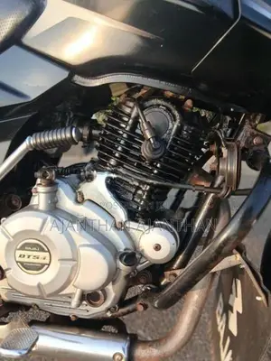 Bajaj Pulsar 150 2015
