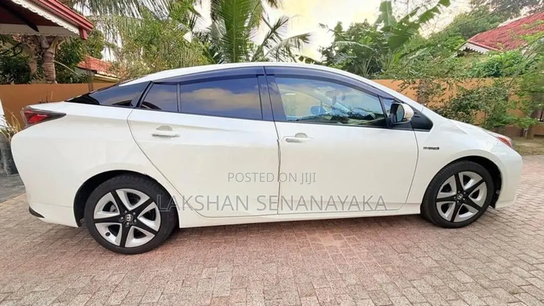 Toyota Prius 2016