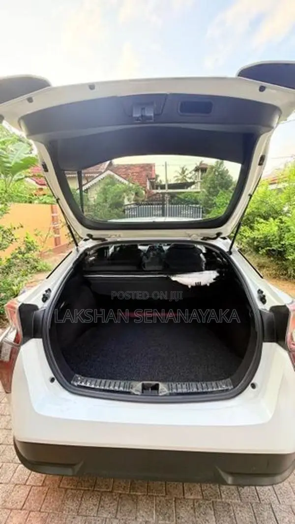 Toyota Prius 2016