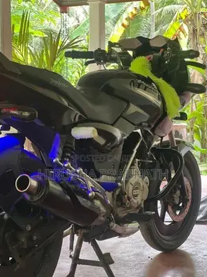 Bajaj Pulsar 150 BCG 2015