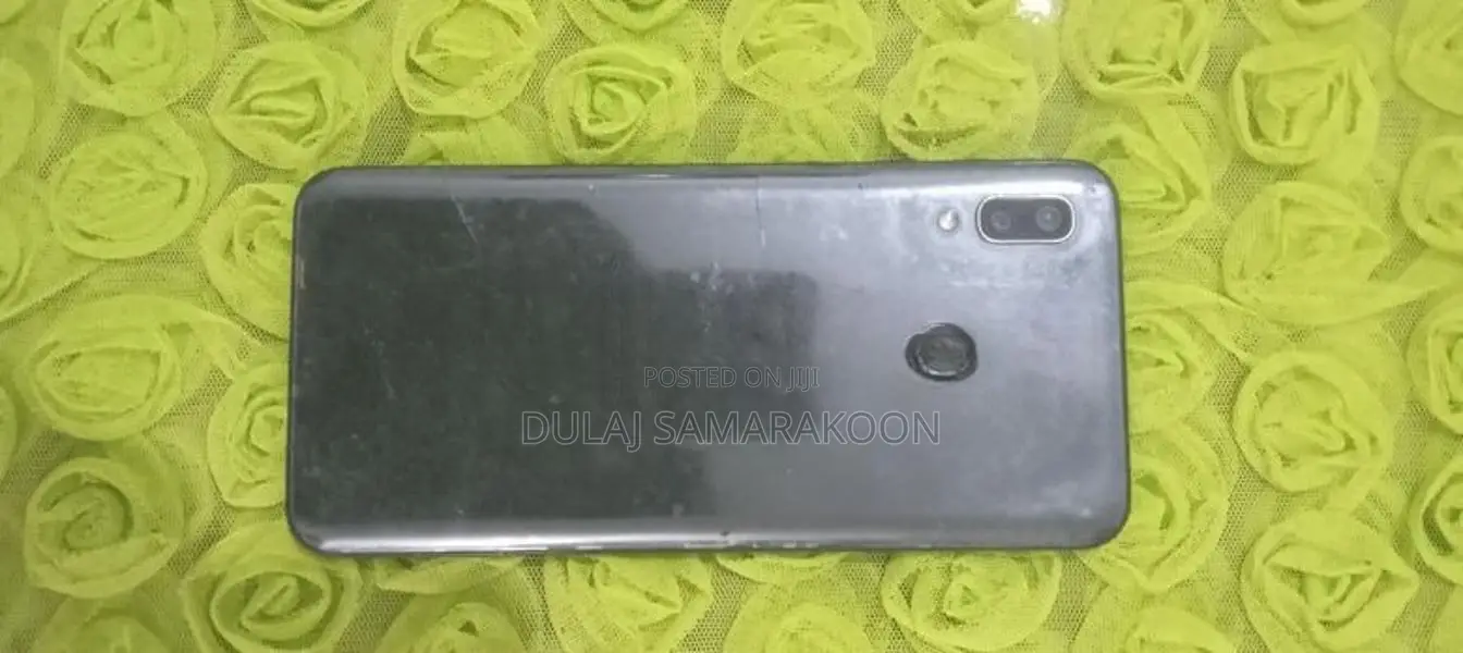 Samsung Galaxy A20 (Used)