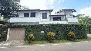 Two-Storey House for Rent in Colombo 05