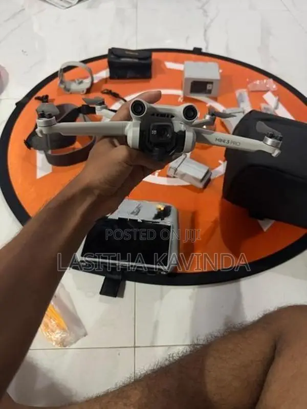 DJI Mini 3 Pro Combo Pack