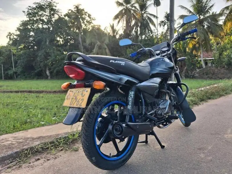 Bajaj Platina 100 2015